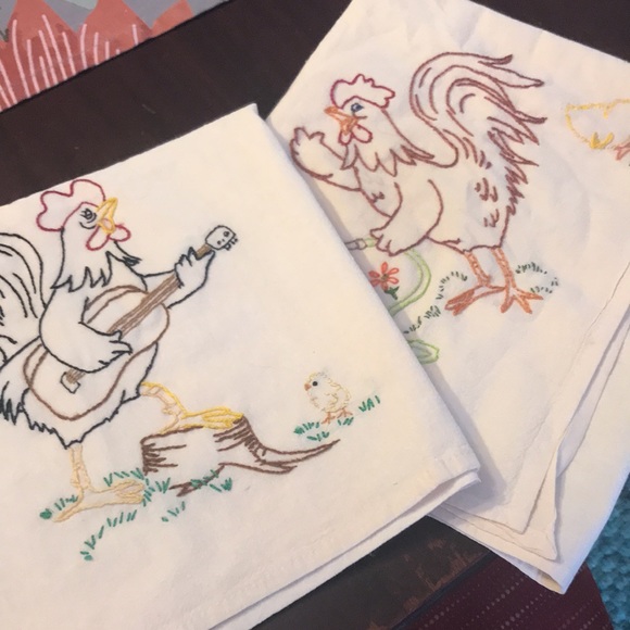 Two tea towels - Picture 4 of 8